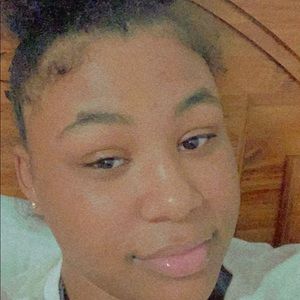 Meet your Posher, Kandace